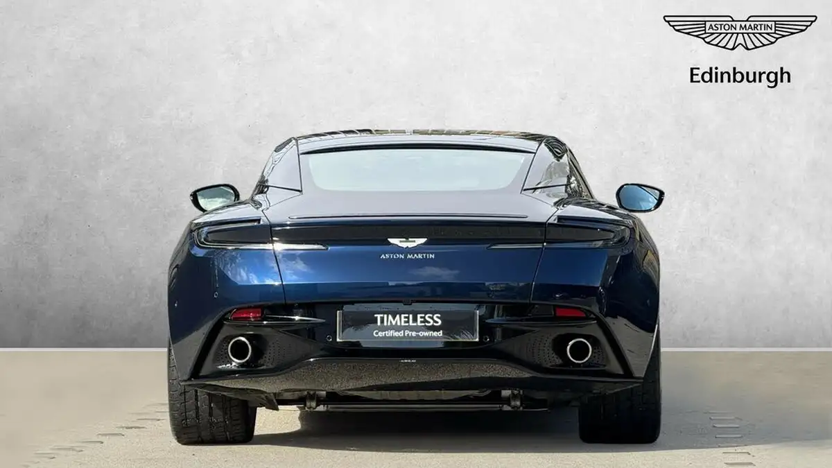 2017-aston-martin-db11-52-v12-big-13