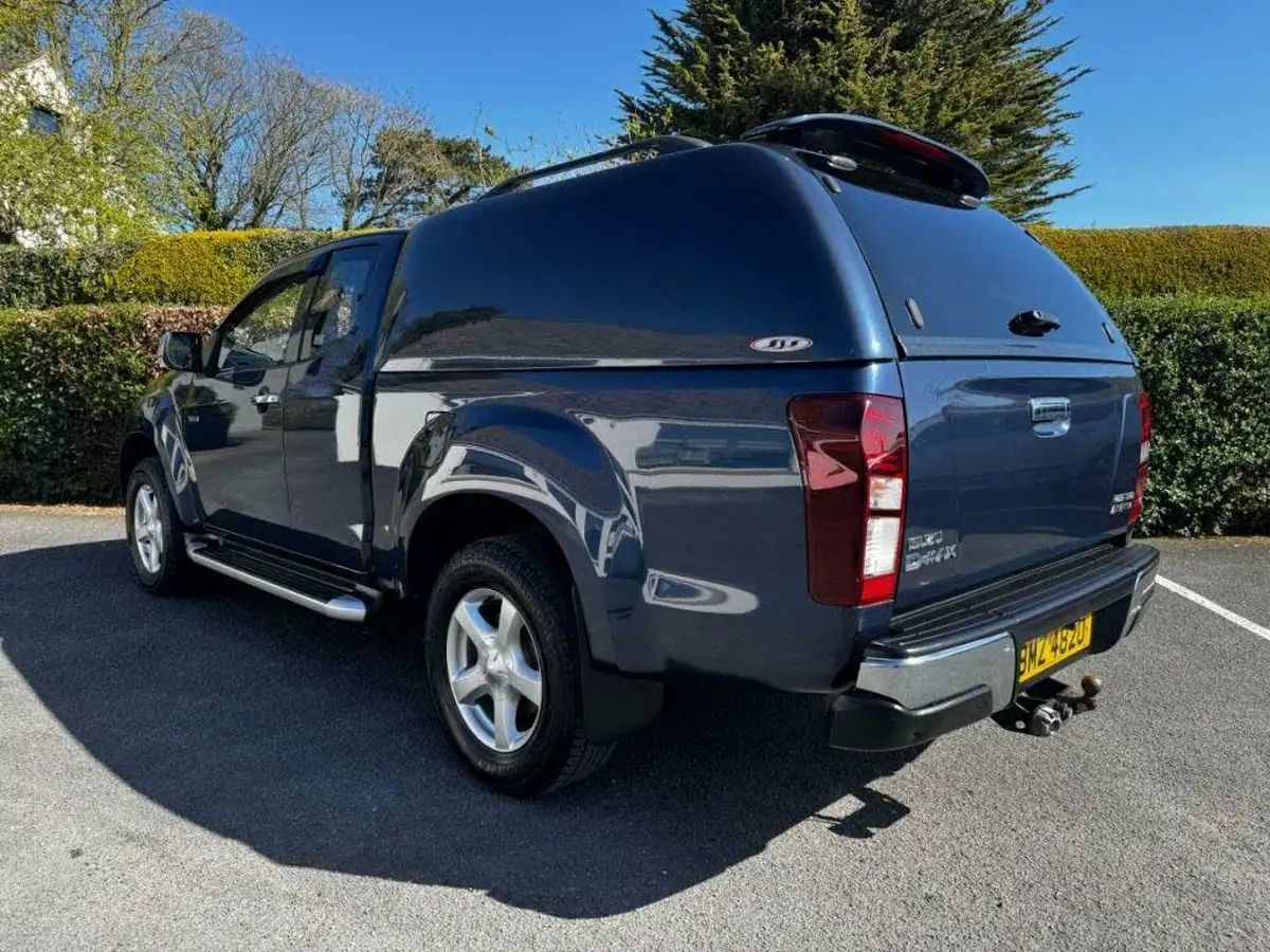 2016-isuzu-d-max-25td-yukon-double-pickup-big-5