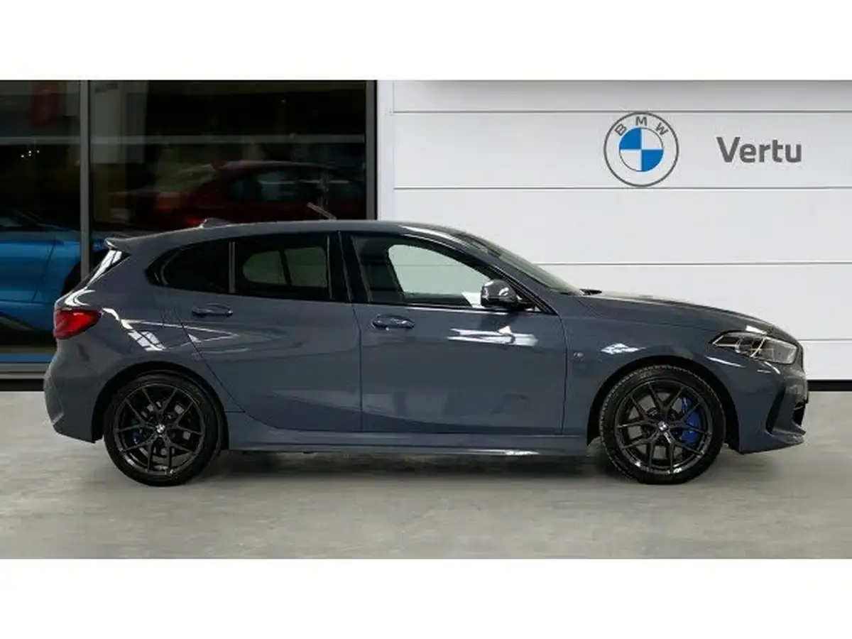 2023-bmw-1-series-15-118i-m-sport-lcp-dct-big-2