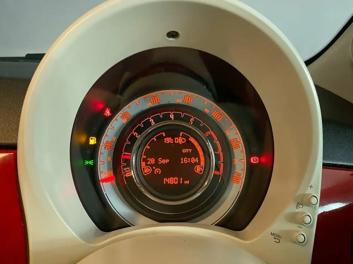 2021-fiat-500-10-dolcevita-big-27