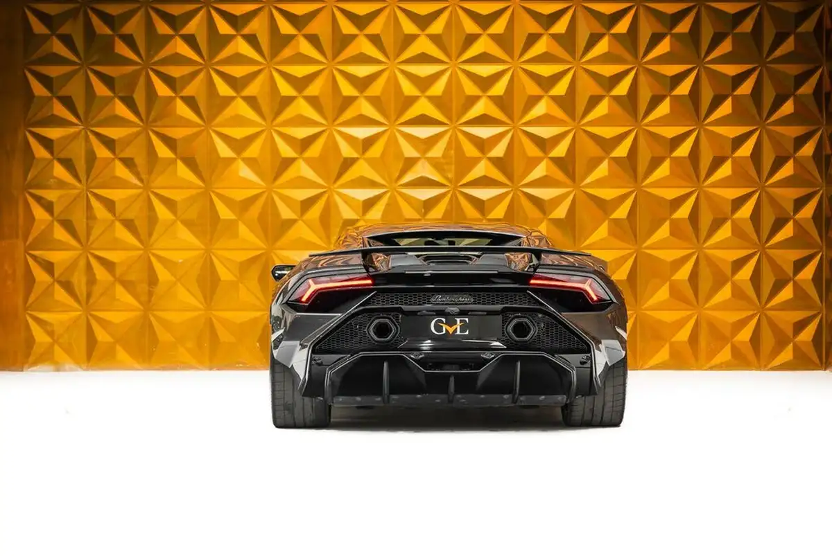 2023-lamborghini-huracan-52-tecnica-big-5