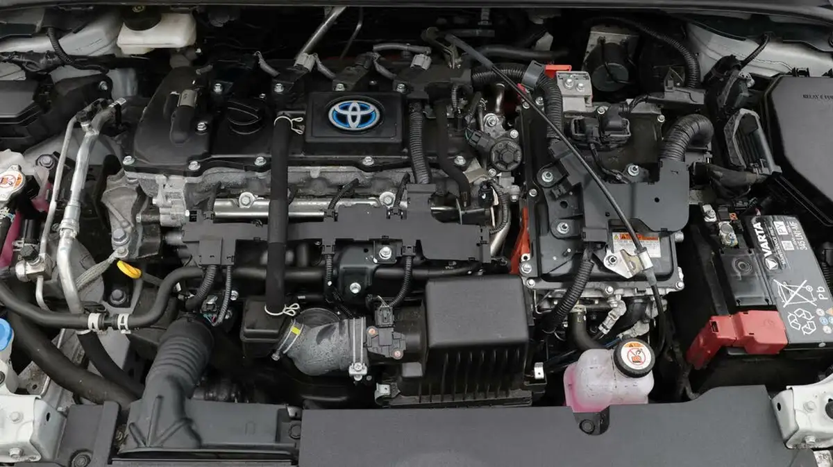2023-toyota-corolla-18-vvt-i-gr-sport-138bhp-hatchback-big-19