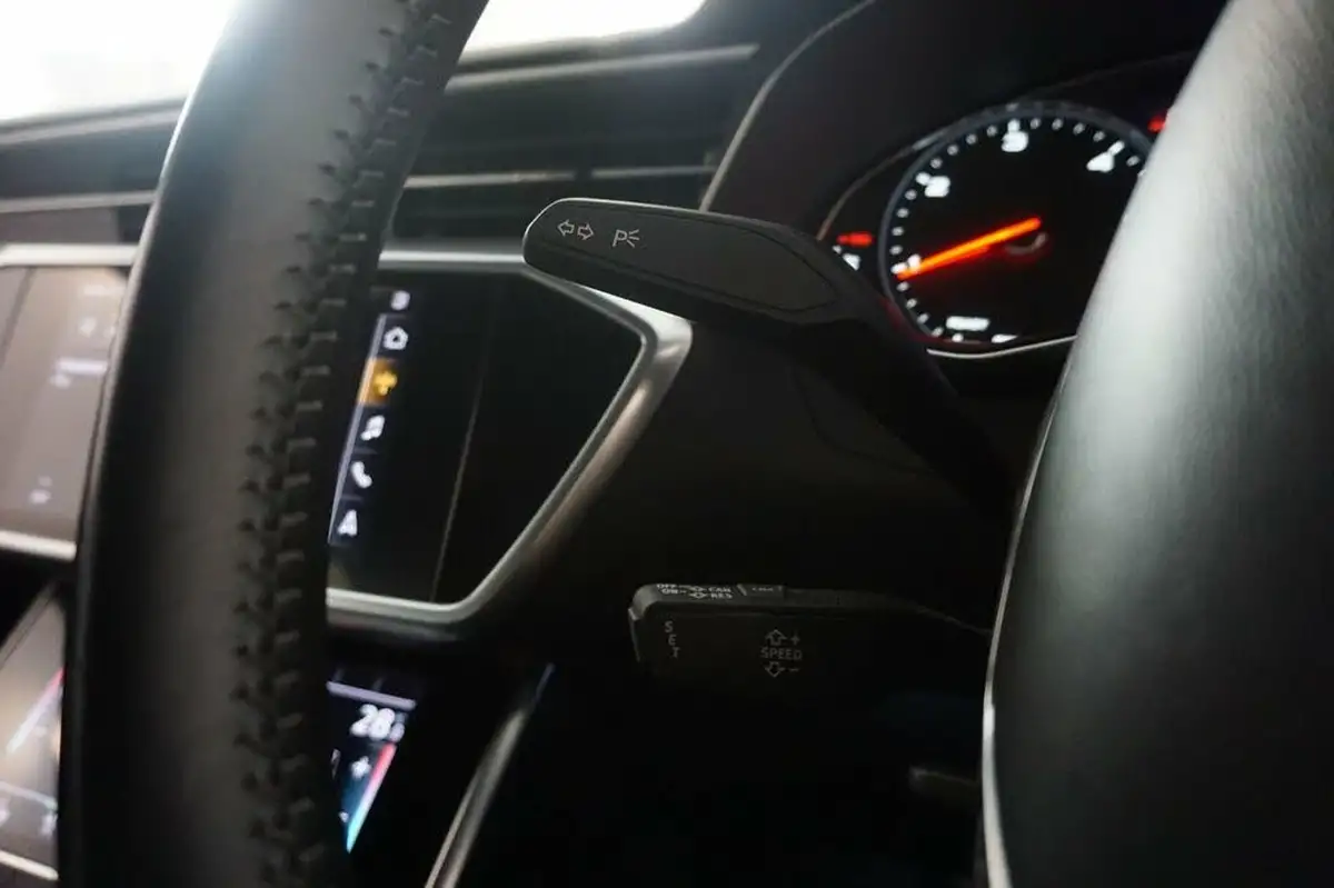 2019-audi-a6-avant-20-40-tdi-s-line-big-33