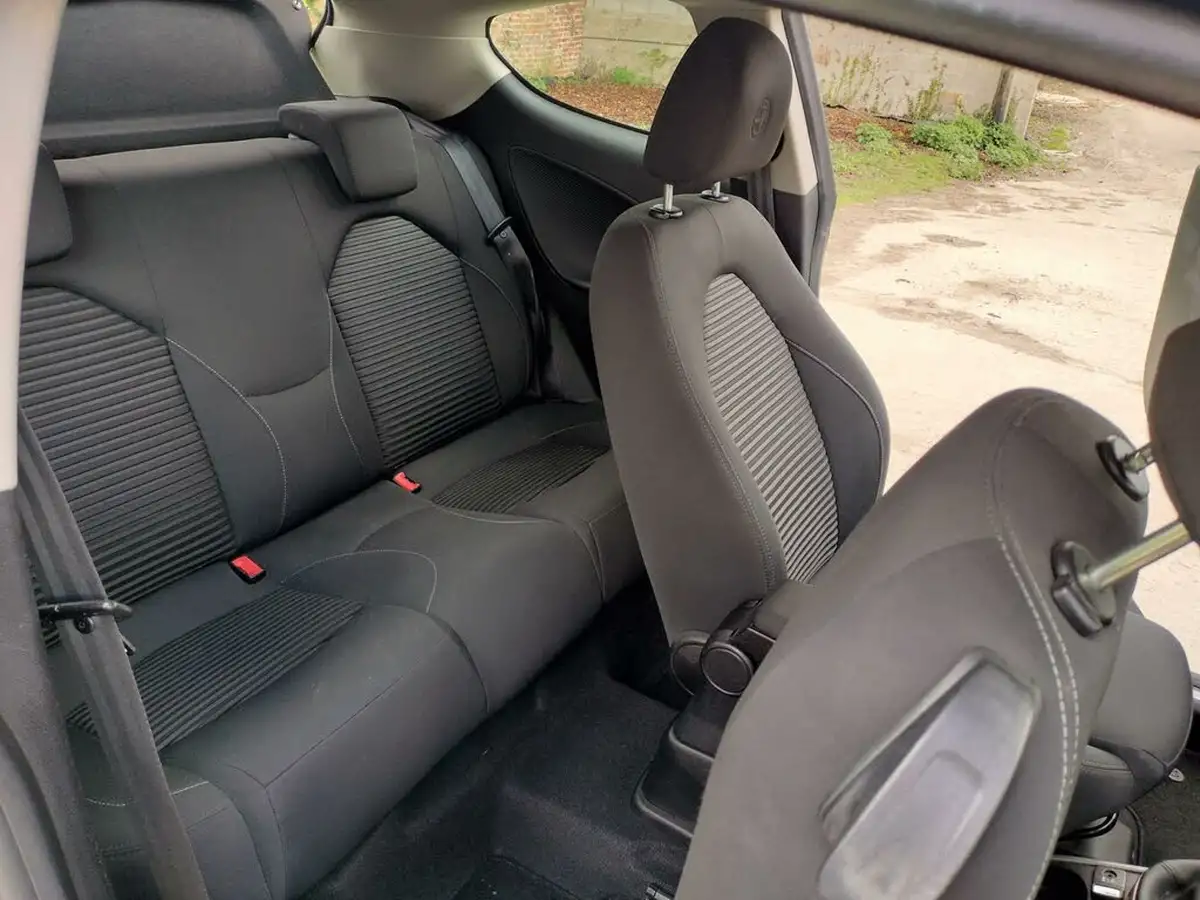 2012-alfa-romeo-mito-16td-veloce-big-32