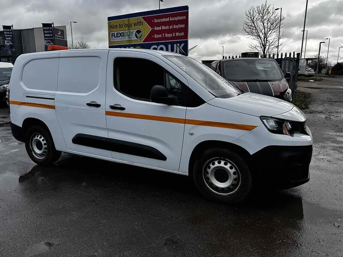 2019-peugeot-partner-16bluehdi-1000-grip-100ps-ss-big-1