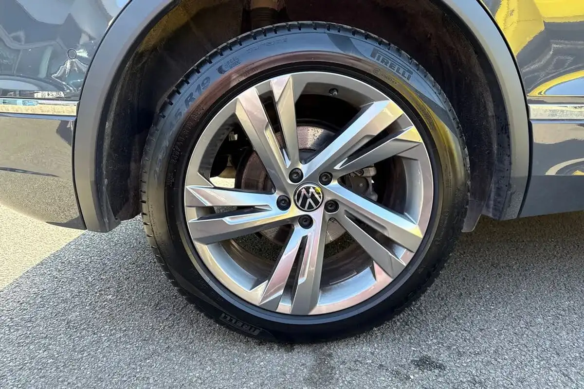 2024-volkswagen-tiguan-20tdi-r-line-edition-big-10