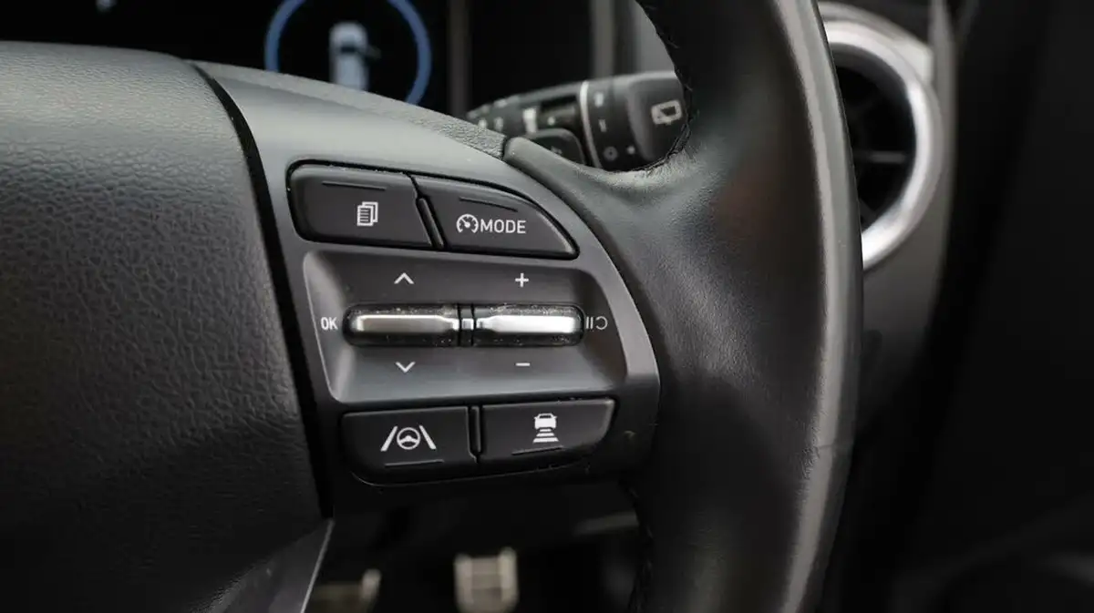 2021-hyundai-kona-e-se-connect-big-21