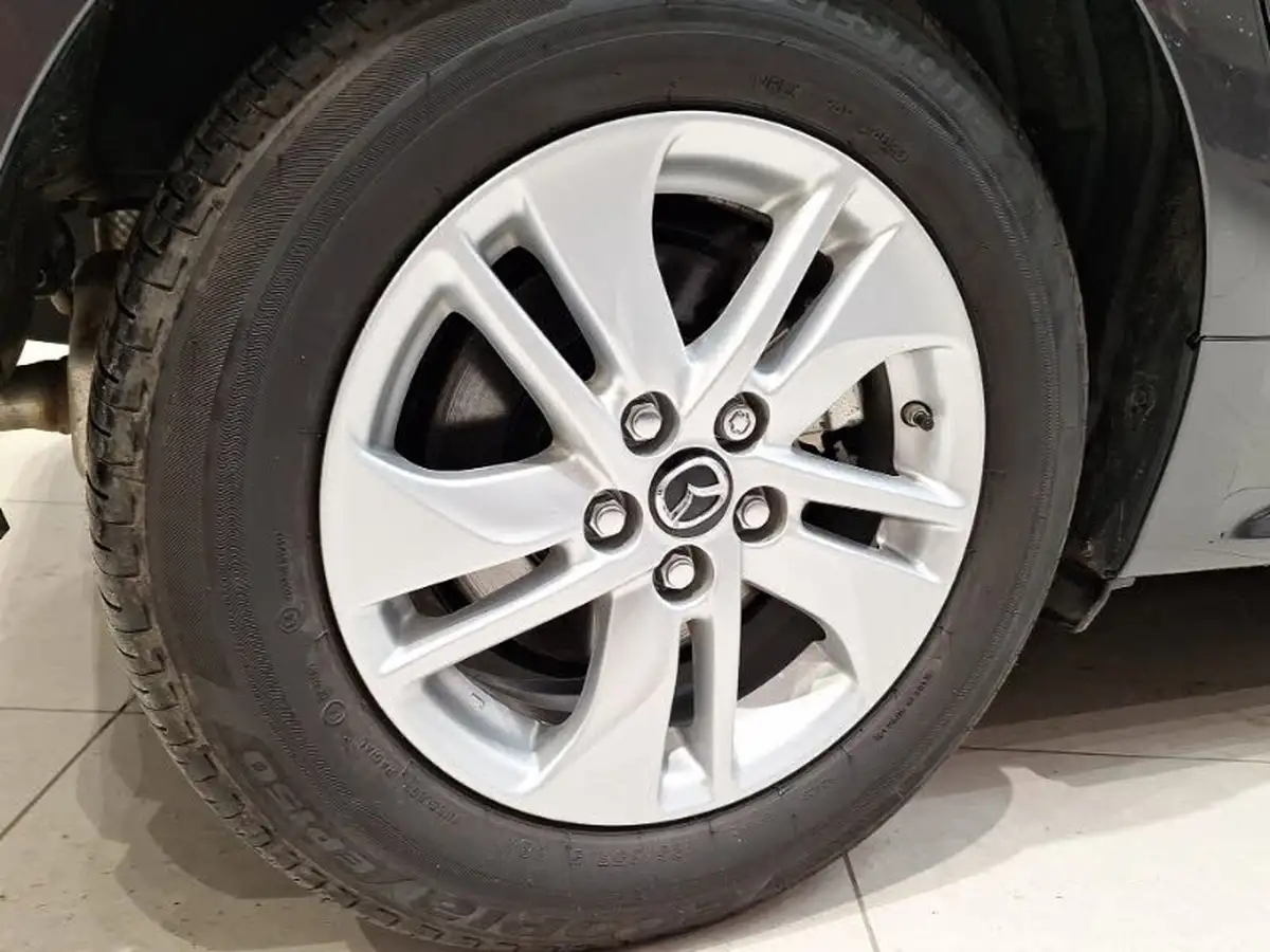 2023-mazda-mazda2-15-agile-big-16