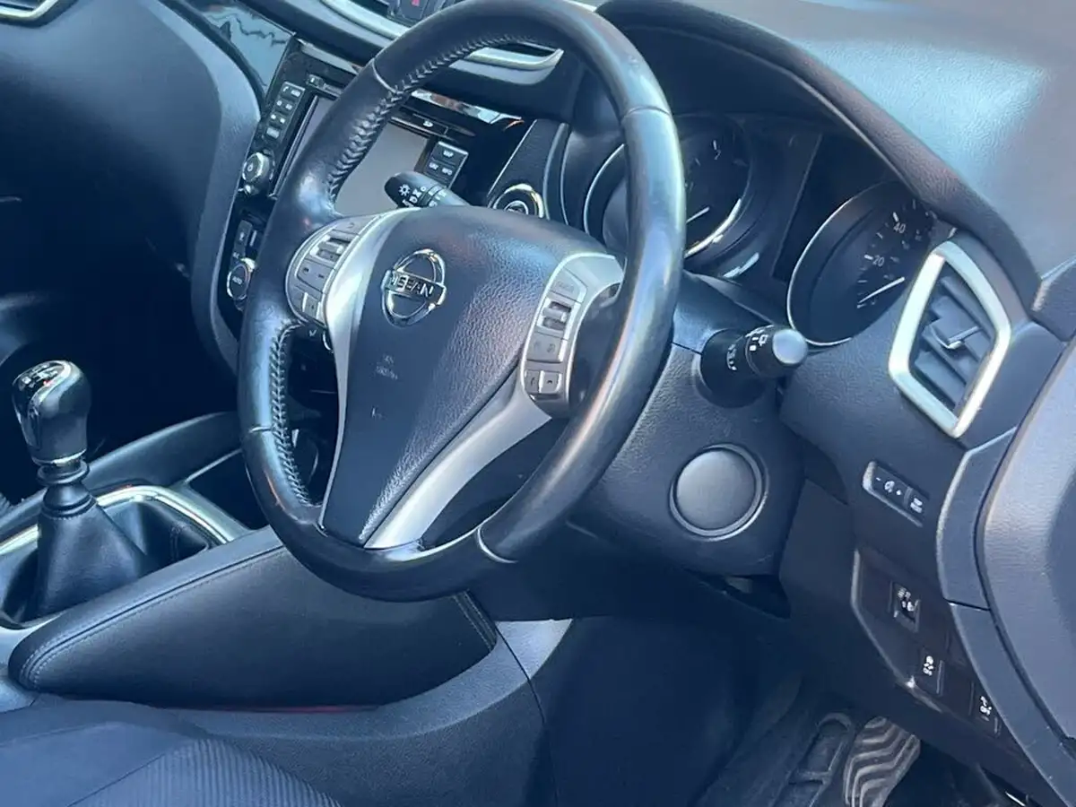 2015-nissan-qashqai-15dci-n-tec-big-63