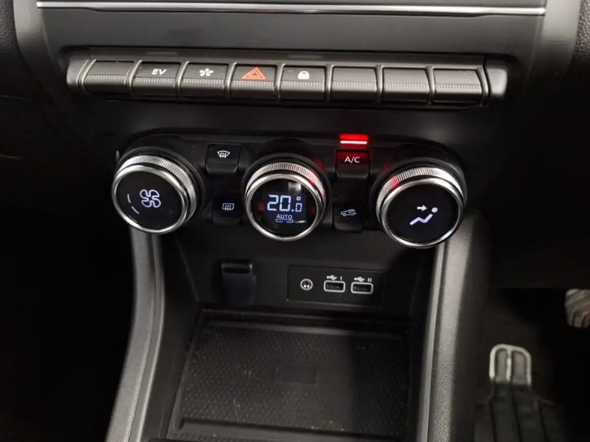 2023-renault-captur-16-techno-160ps-plug-in-big-12