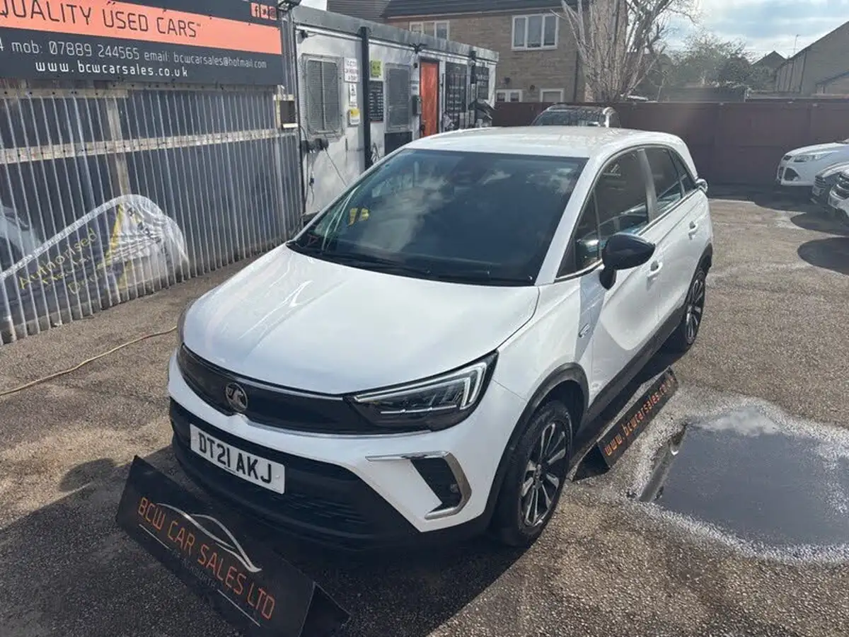2021-vauxhall-crossland-12-se-nav-premium-130ps-big-1