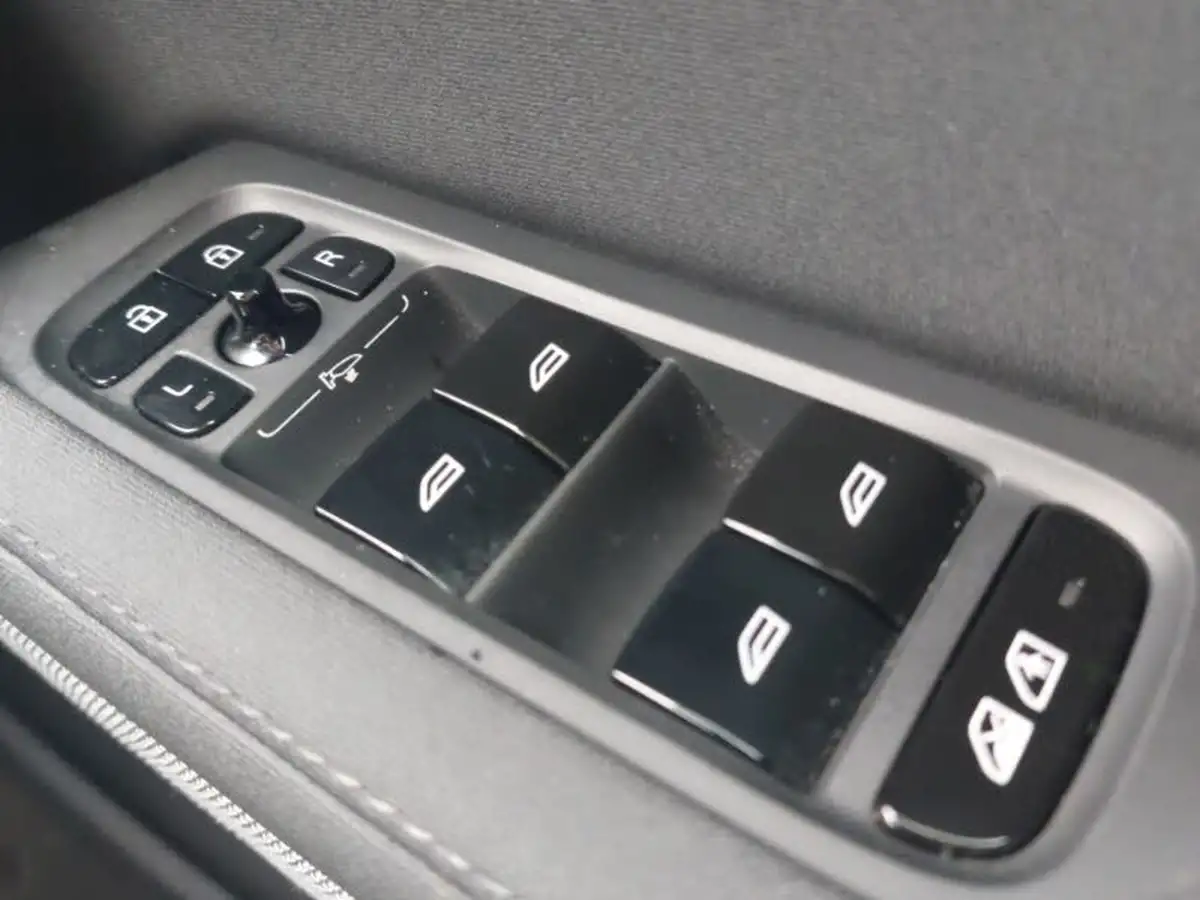 2022-polestar-polestar-2-e-ps2-300kw-longe-dual-plus-pilot-hatchback-big-12