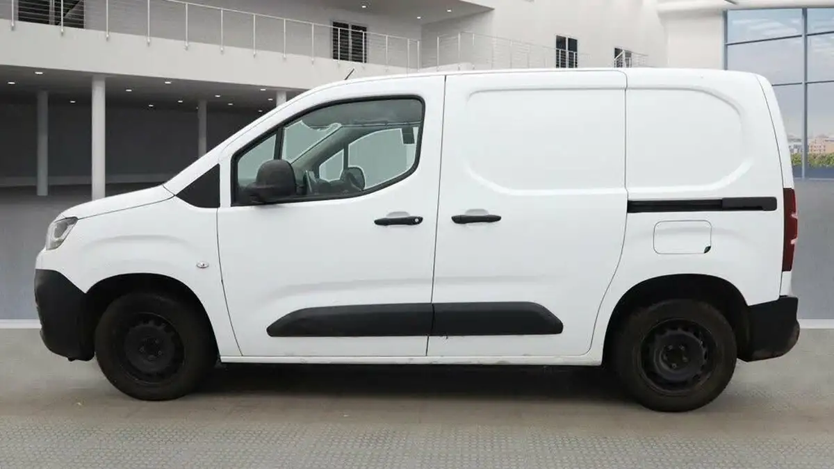 2021-citroen-berlingo-15bluehdi-650-enterprise-pro-big-9