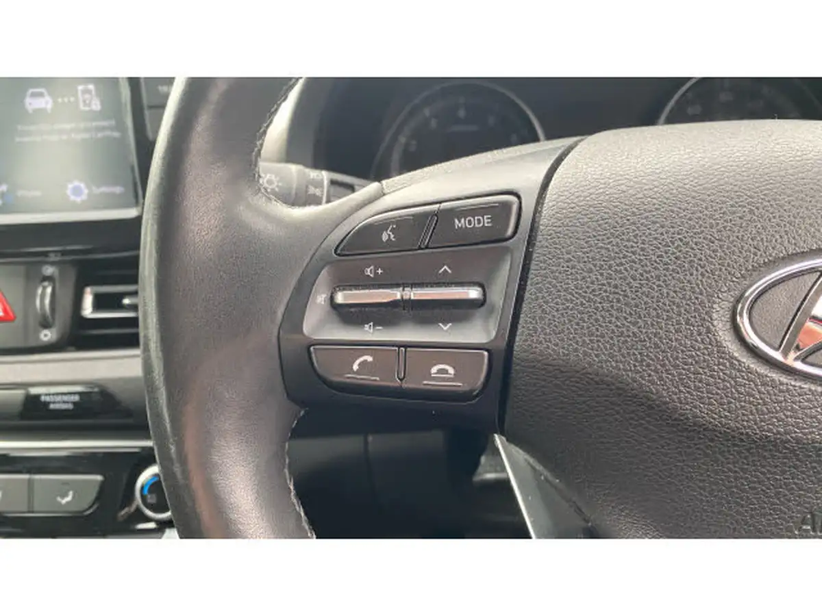 2022-hyundai-i30-10-t-gdi-se-connect-hatchback-big-21