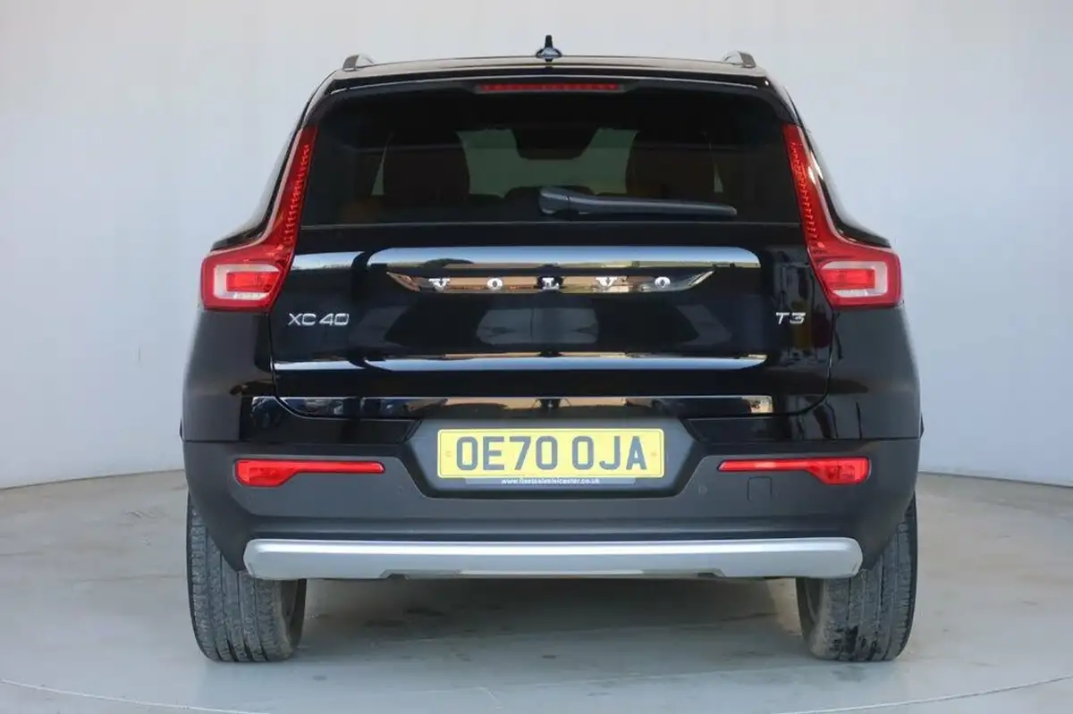 2021-volvo-xc40-15-t3-momentum-163bhp-geartronic-big-5