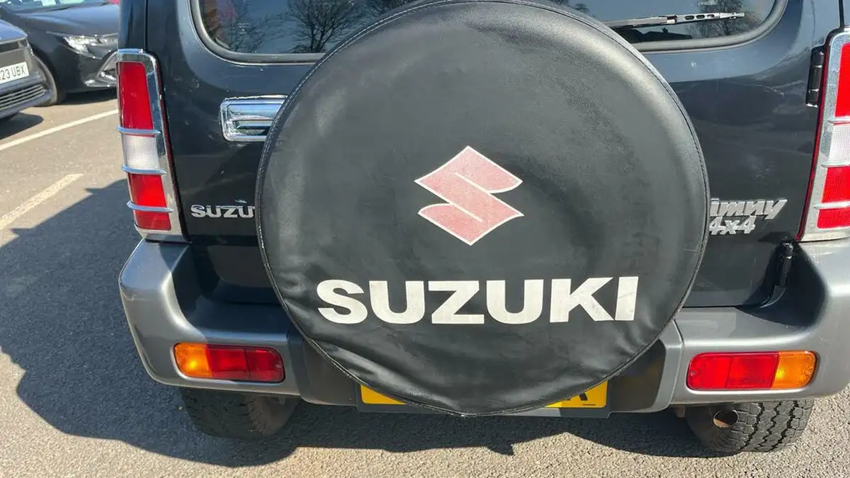 2017-suzuki-jimny-13-sz4-4x4-auto-big-35