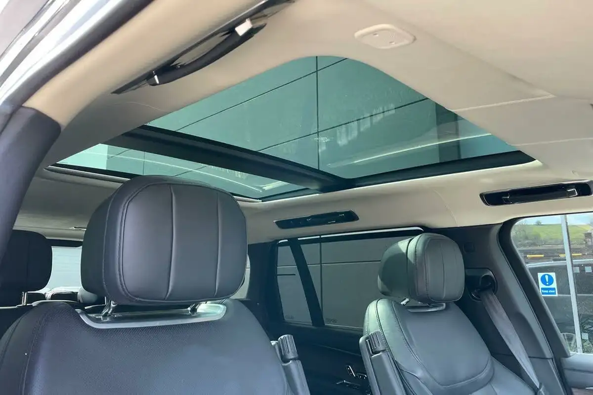 2022-land-rover-range-rover-44-p530-autobiography-lwb-big-9