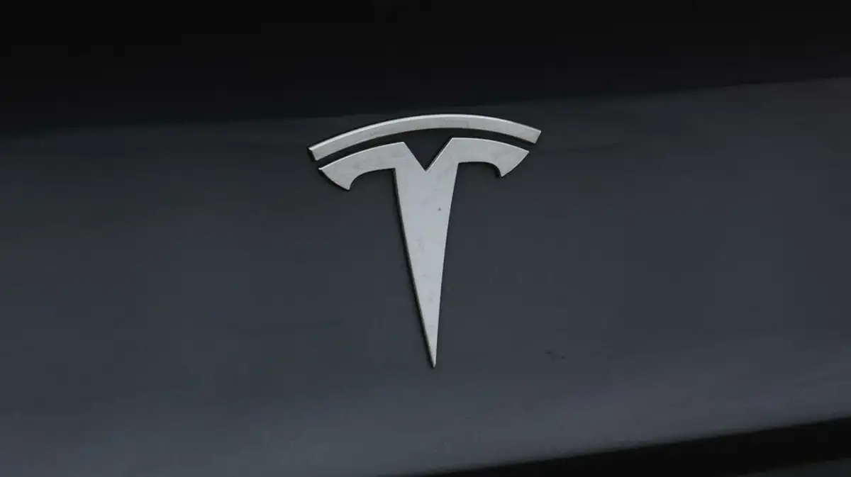 2021-tesla-model-3-e-standard-plus-big-21