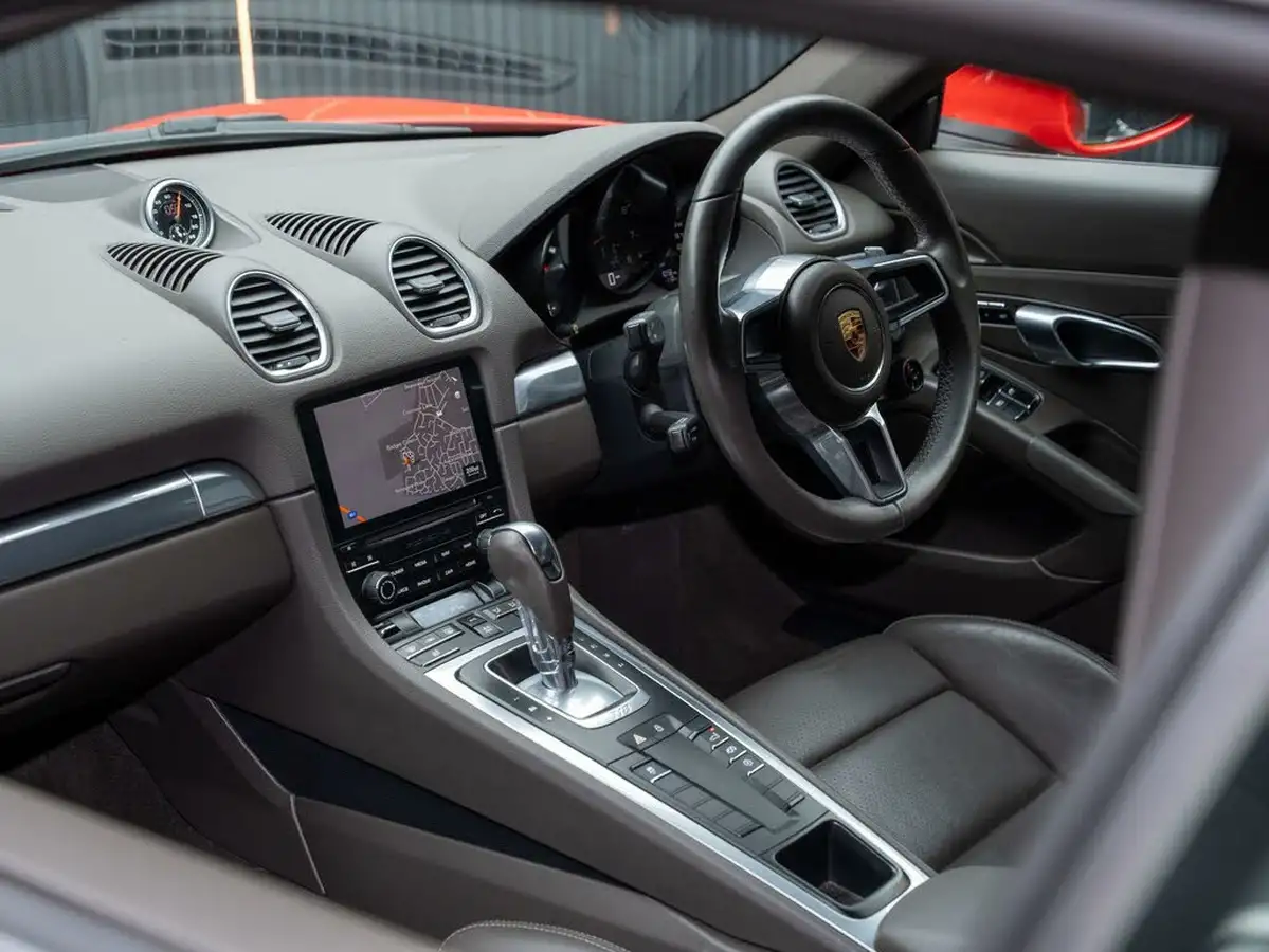 2019-porsche-cayman-718-20-cayman-pdk-big-35