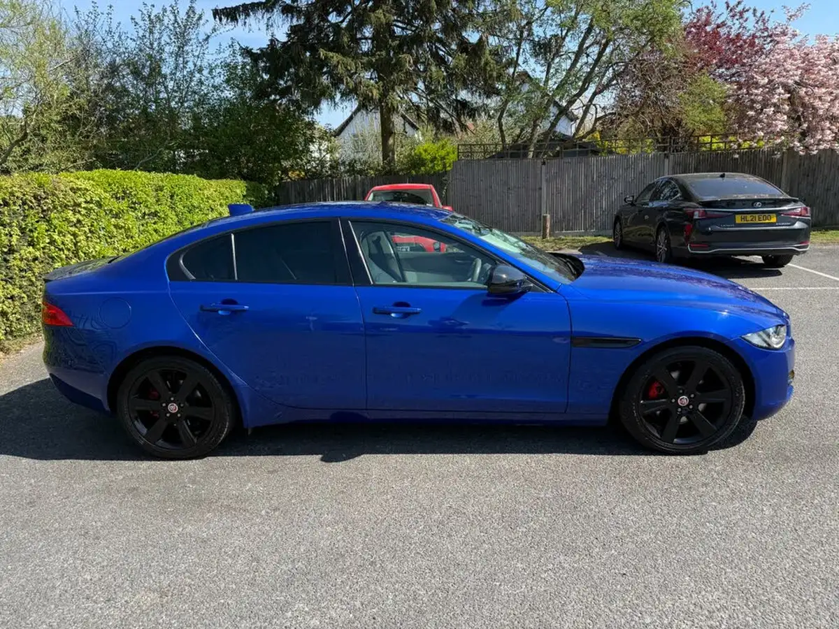 2017-jaguar-xe-20d-portfolio-180ps-ss-1999cc-auto-big-7