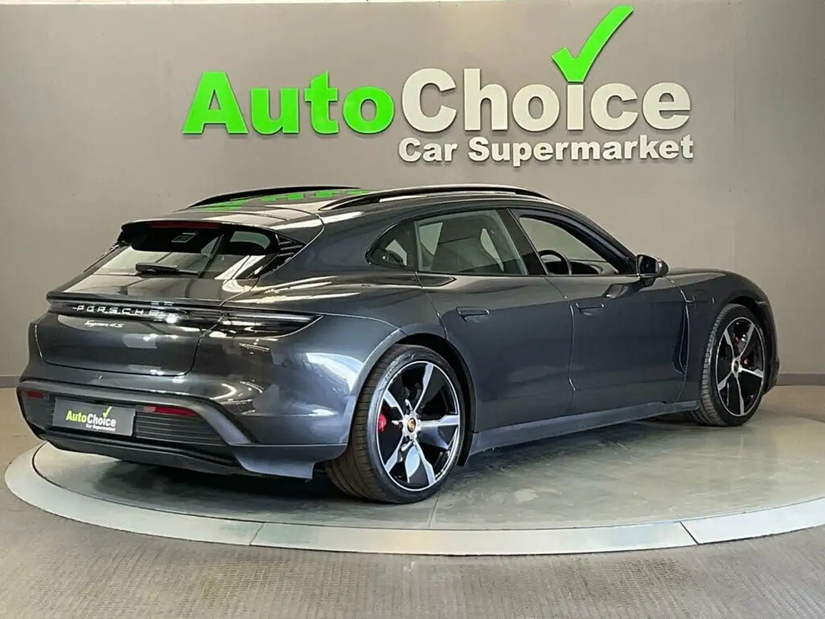 2023-porsche-taycan-e-4s-sport-turismo-571ps-performance-battery-plus-big-16