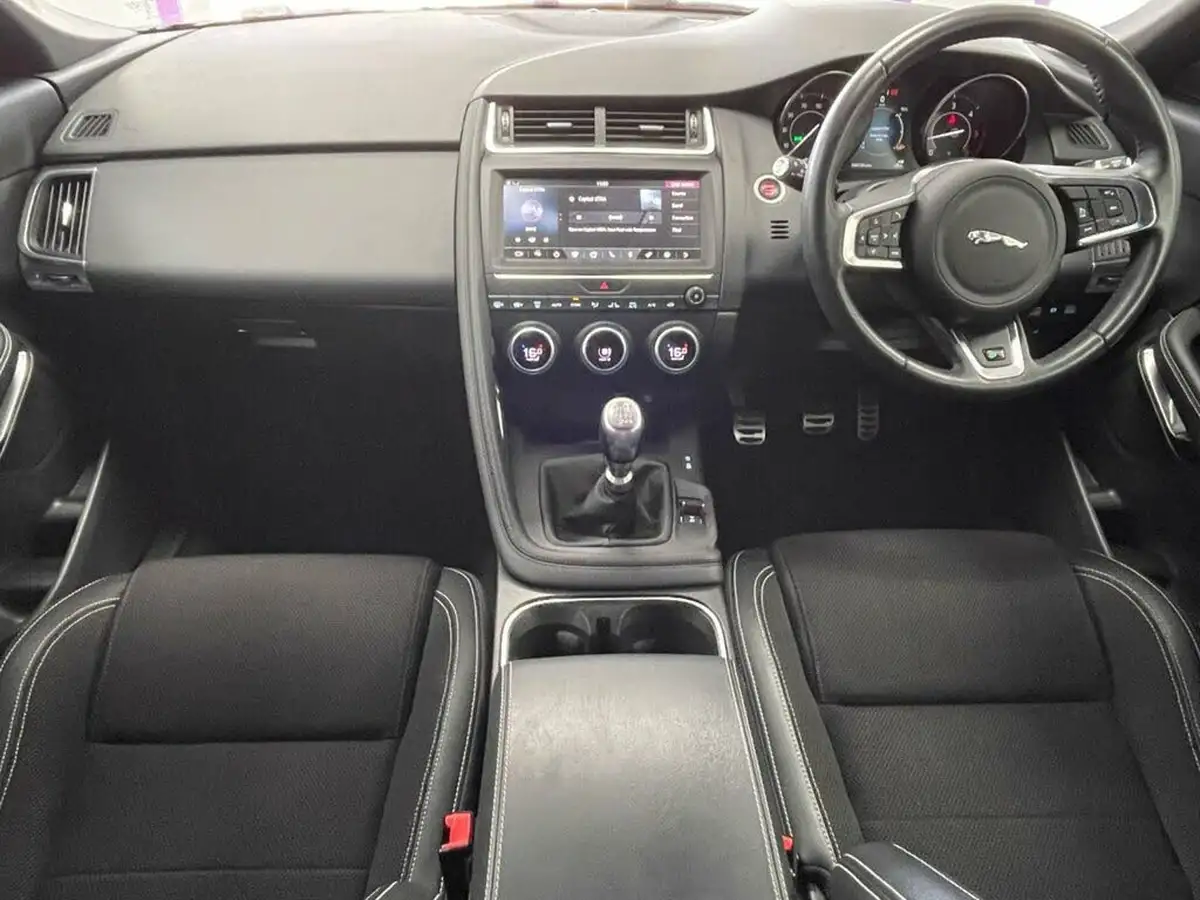 2019-jaguar-e-pace-20-i4d-r-dynamic-150ps-big-1