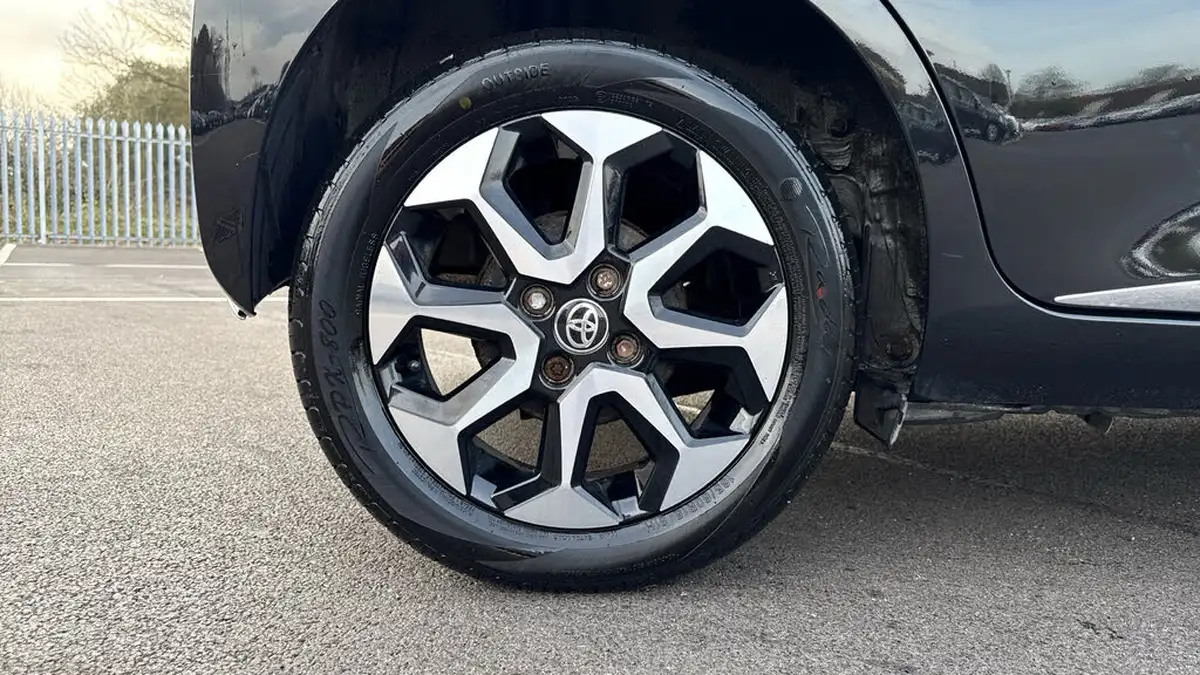 2018-toyota-aygo-10-vvt-i-x-plore-big-18