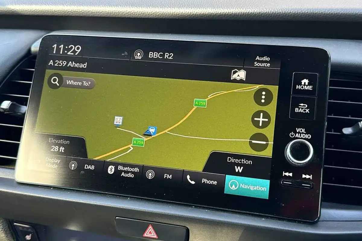 2020-honda-jazz-15-i-mmd-ex-big-12