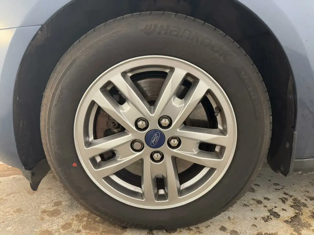 2020-ford-grand-tourneo-connect-15-titanium-powershift-big-39