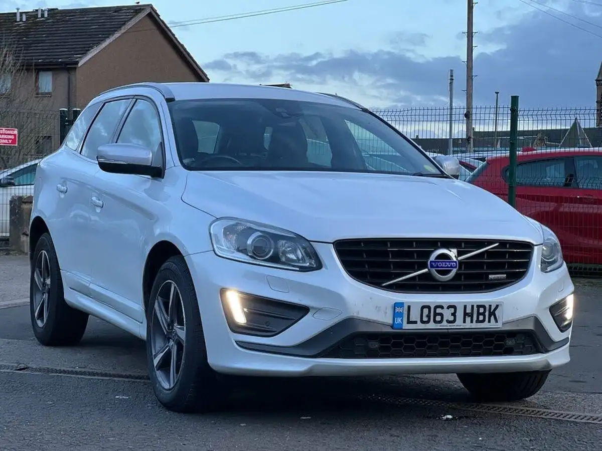 2014-volvo-xc60-24td-d5-r-design-lux-215bhp-geartronic-big-0