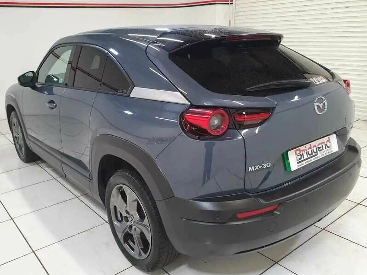 2021-mazda-mx-30-e-first-edition-big-3