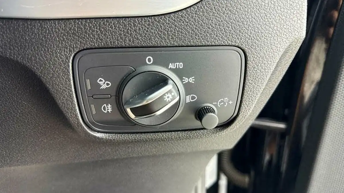 2021-audi-q2-15-35-tfsi-black-edition-s-tronic-big-23