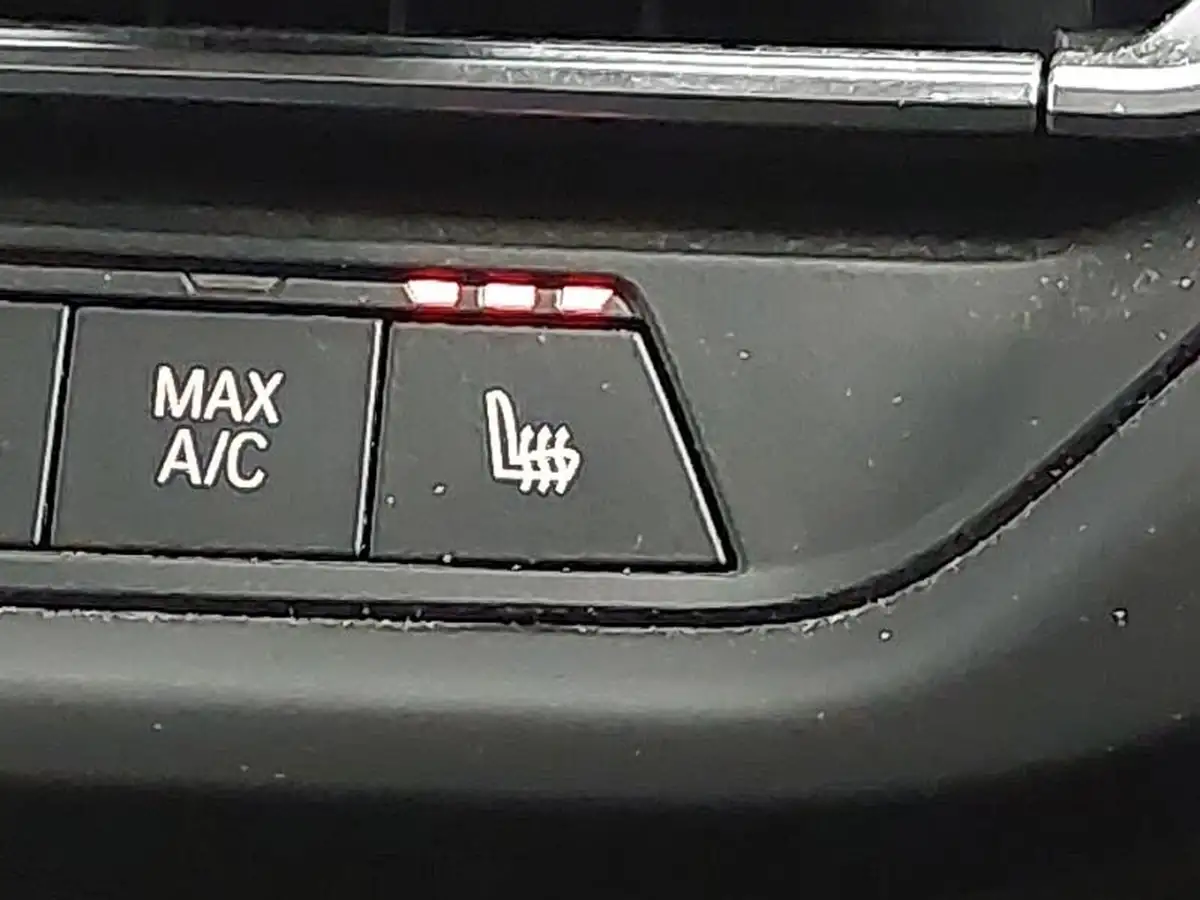 2022-bmw-1-series-15-118i-m-sport-lcp-big-19