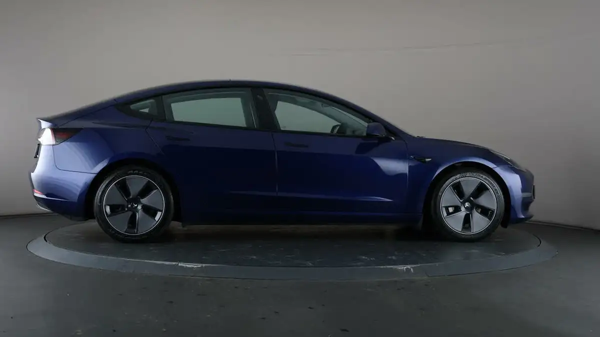 2021-tesla-model-3-e-long-range-4x4-big-54
