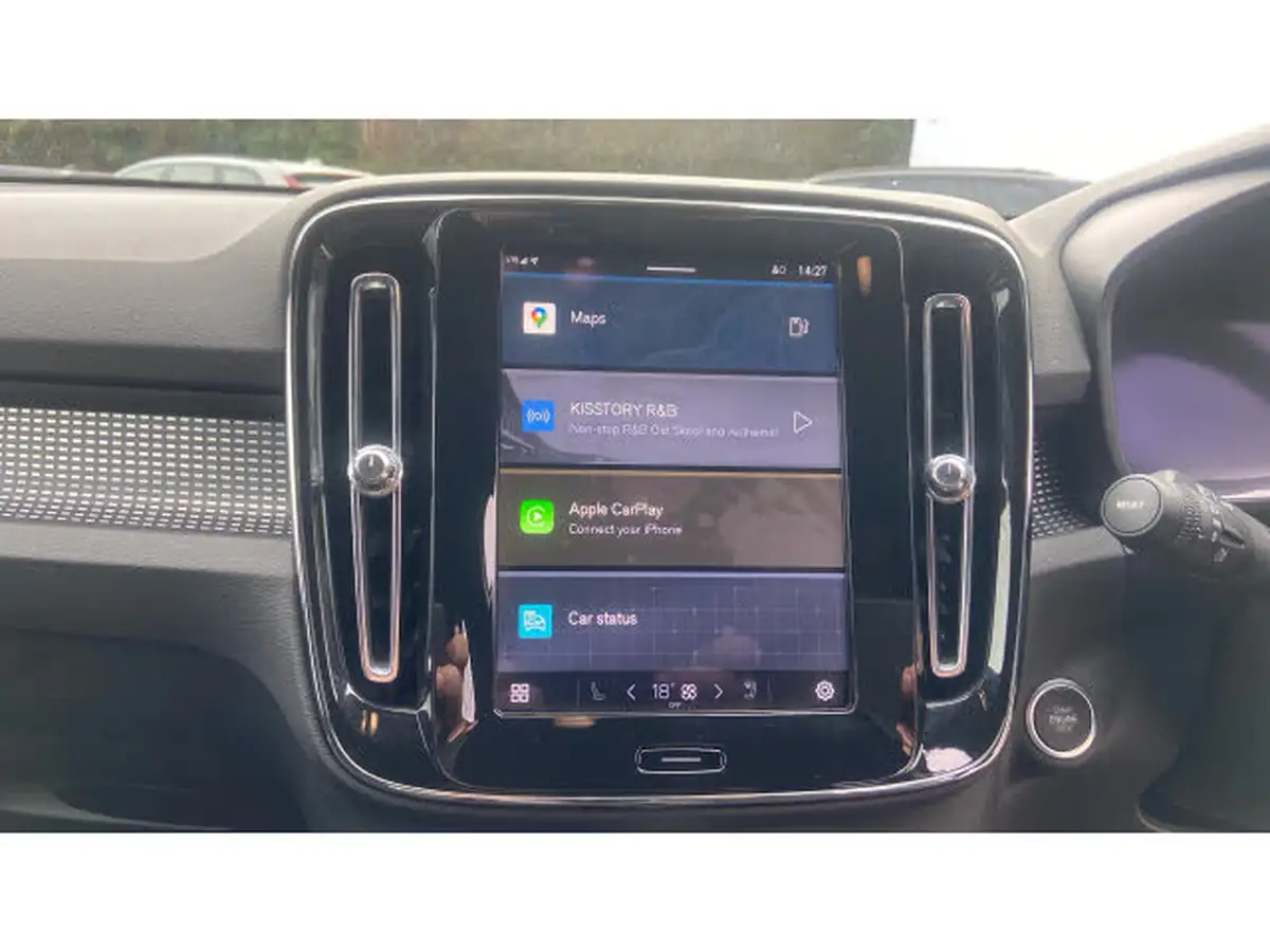 2024-volvo-xc40-20-b3-plus-big-20