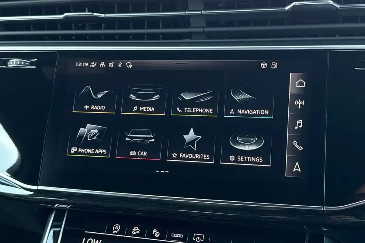 2023-audi-sq7-40-tfsi-black-edition-big-27