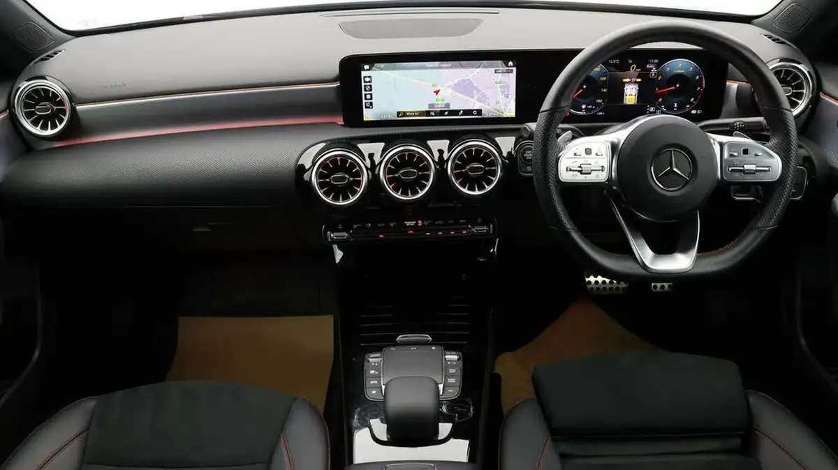 2022-mercedes-benz-a-class-13-a180-amg-line-premium-plus-night-edition-hatchback-5d-big-12