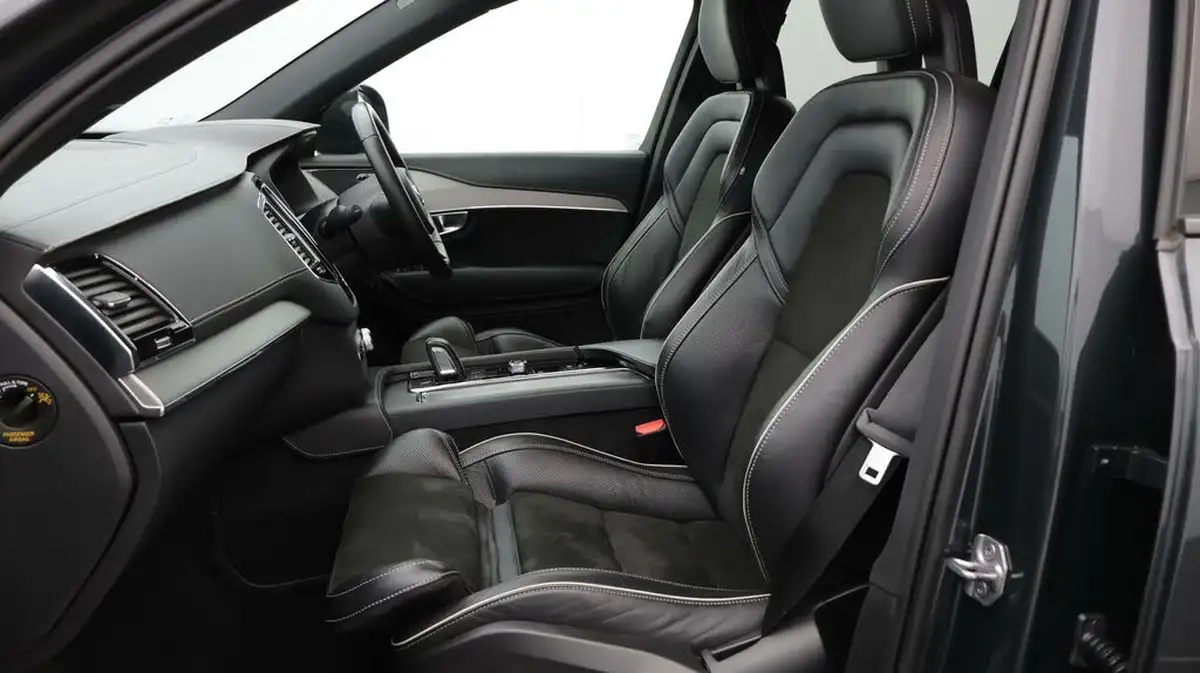 2020-volvo-xc90-20-t8-r-design-plug-in-hybrid-big-14