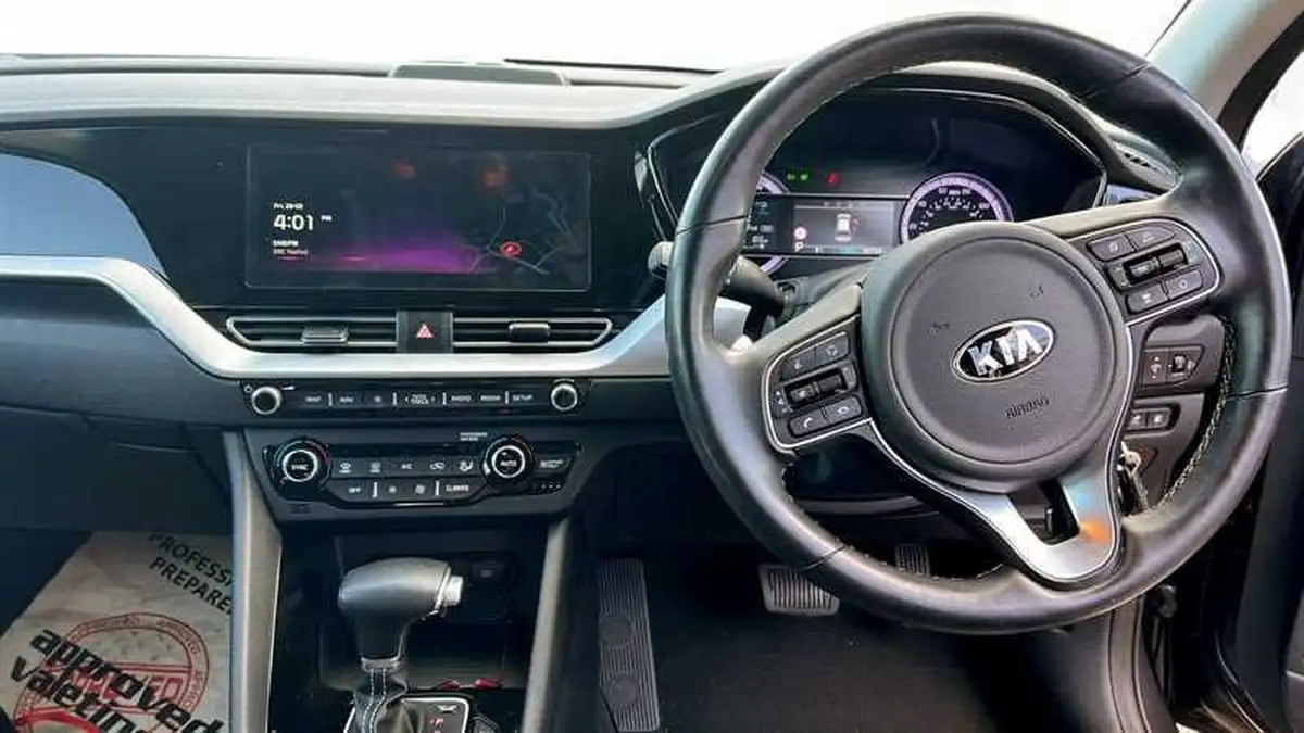 2020-kia-niro-16-gdi-phev-3-big-9