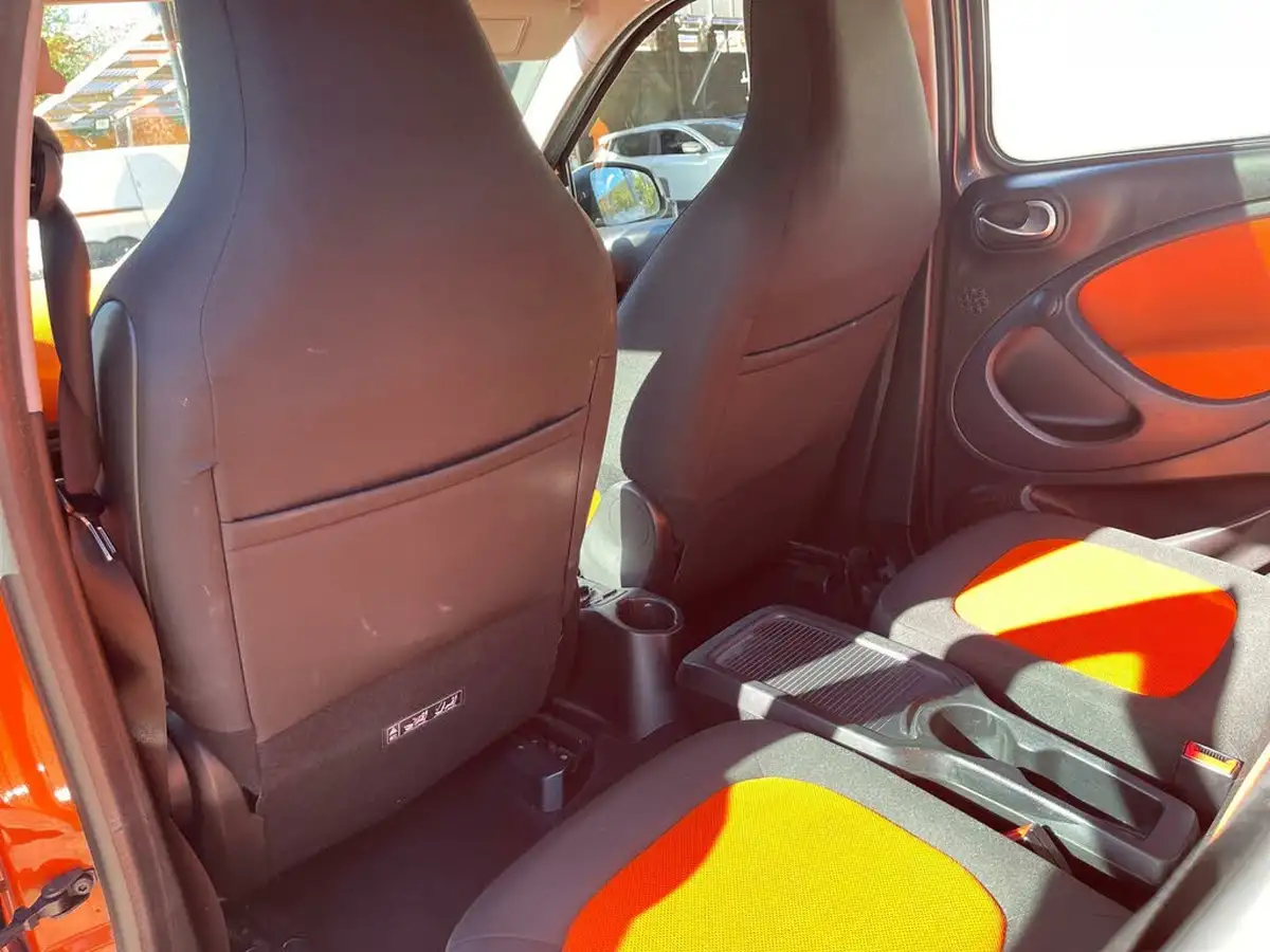 2015-smart-forfour-10-edition-1-big-36