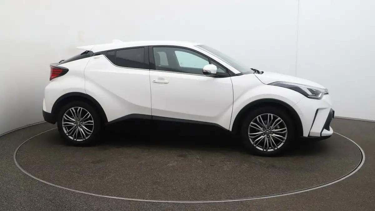 2022-toyota-c-hr-20-vvt-i-excel-big-40