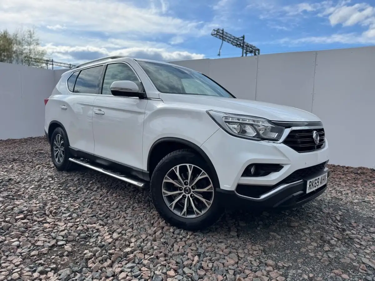2019-kgm-ssangyong-rexton-22td-ice-big-0