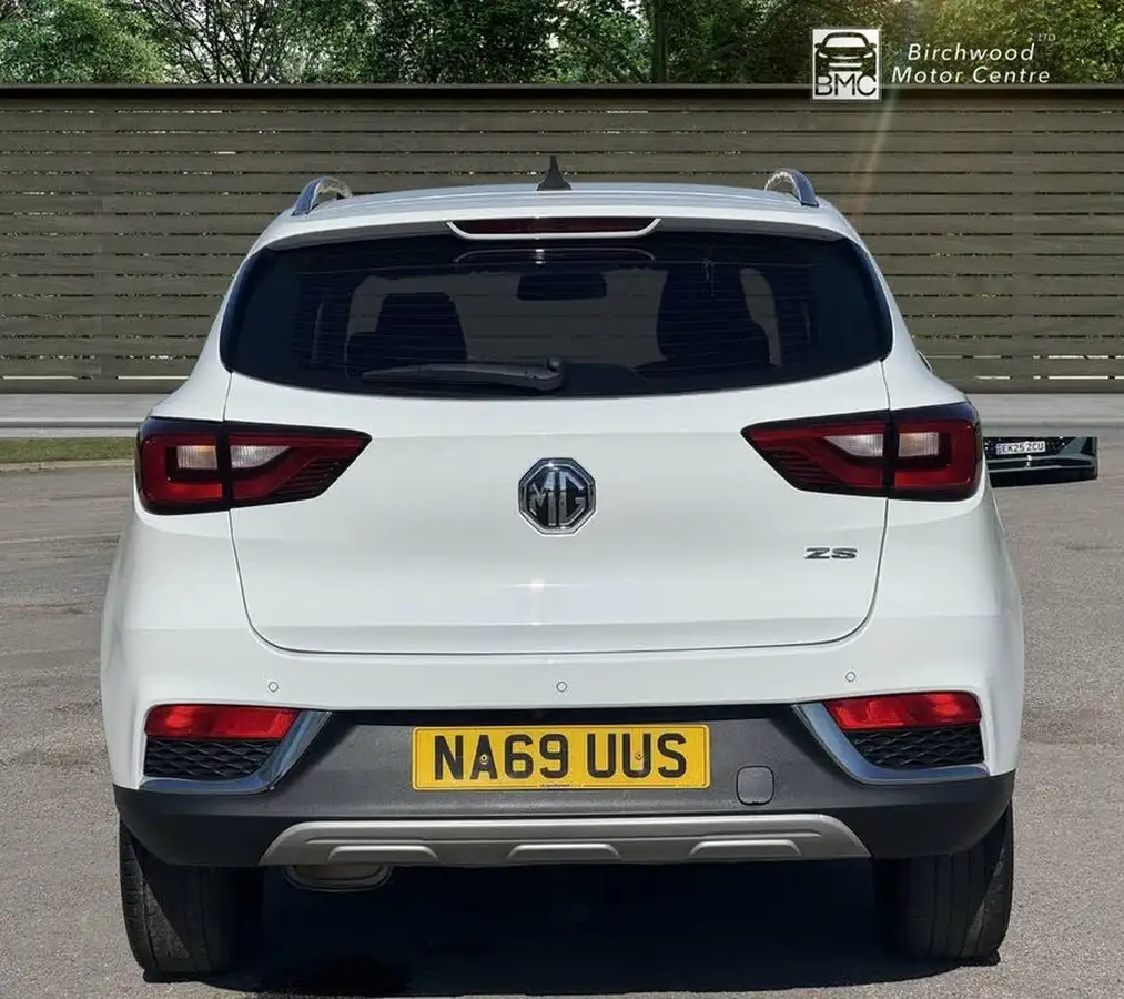 2020-mg-zs-suv-15-vti-tech-exclusive-106ps-big-5