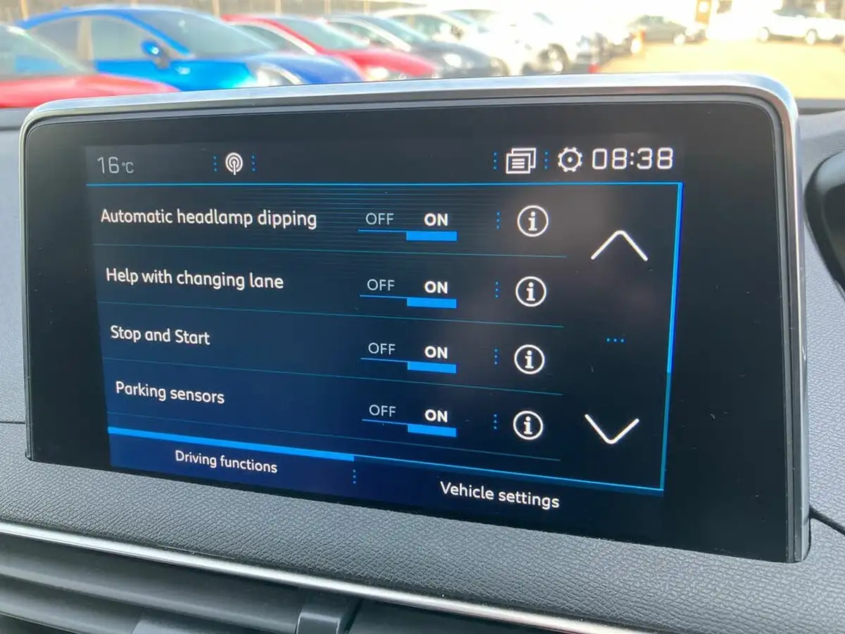 2020-peugeot-5008-suv-12-puretech-allure-eat8-big-40