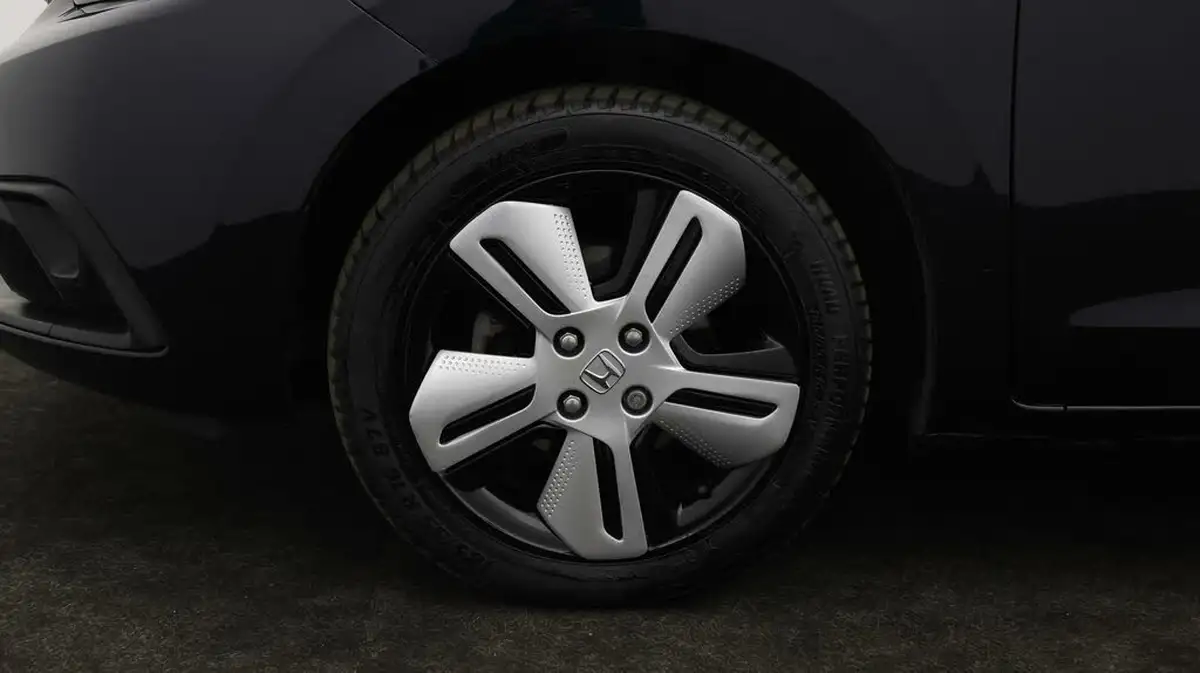2022-honda-jazz-15-i-mmd-ex-107ps-big-17