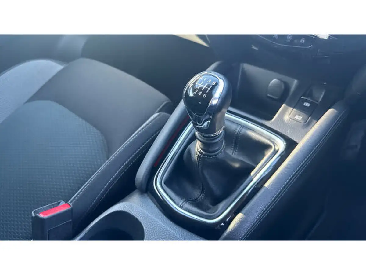 2019-nissan-qashqai-13-dig-t-n-connecta-140ps-big-12