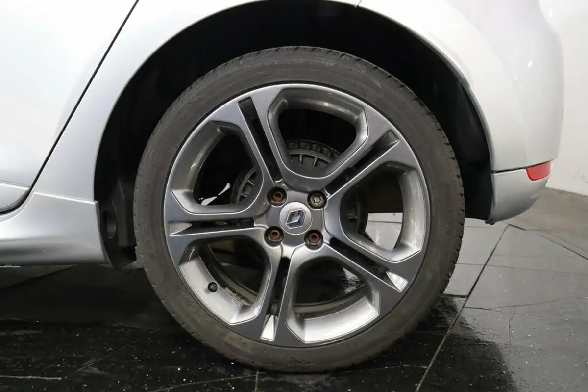 2019-renault-clio-09-tce-gt-line-big-33