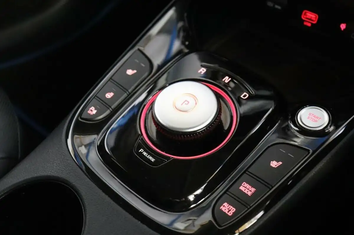 2021-kia-soul-ev-first-edition-big-8