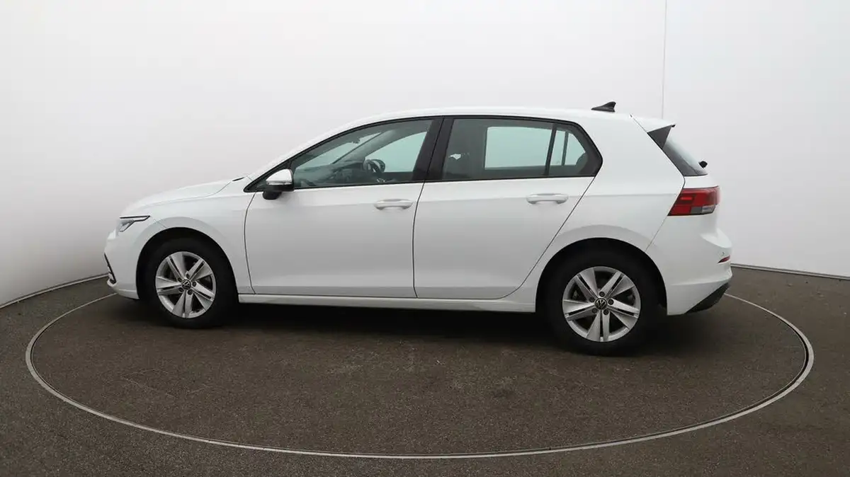 2022-volkswagen-golf-15-tsi-life-130ps-hatchback-big-49