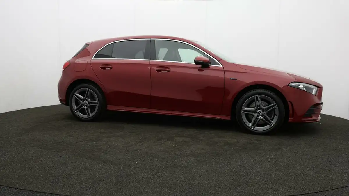2021-mercedes-benz-a-class-13-a250e-amg-line-hatchback-5d-big-34